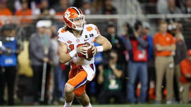 Trevor Lawrence drops back to pass for the Clemson Tigers.