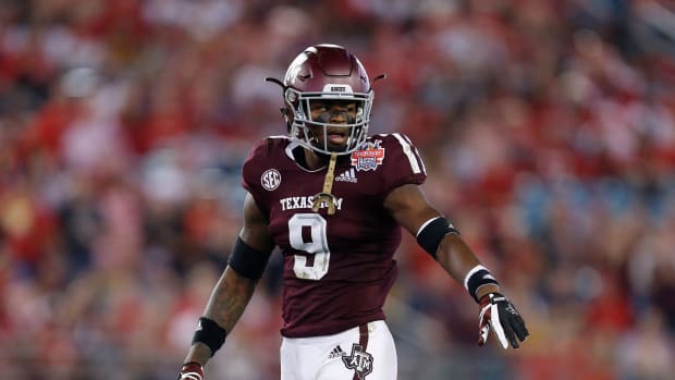Leon O'Neal looks on during a game for Texas A&M.