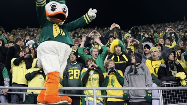Oregon's mascot hangs with fans.