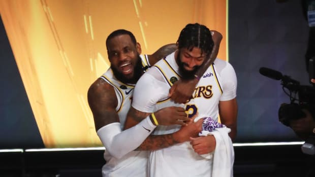 Lakers stars LeBron James and Anthony Davis in Game 6.