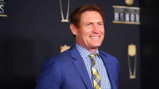 Steve Young on the Red Carpet.