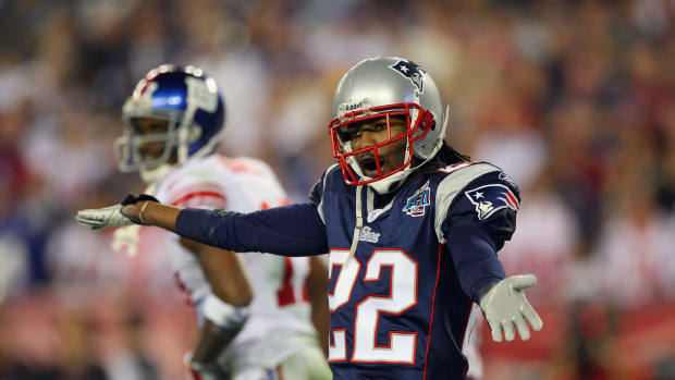 Asante Samuel celebrates a play for the Patriots in the Super Bowl.