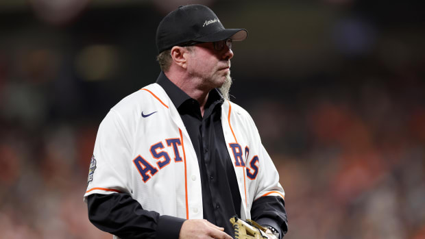 Jeff Bagwell on the field for the Astros.