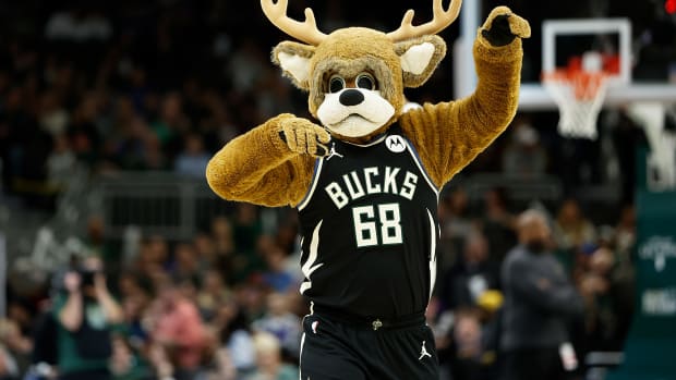 MILWAUKEE, WISCONSIN - NOVEMBER 25: Milwaukee Bucks mascot before the game against the Cleveland Cavaliers at Fiserv Forum on November 25, 2022 in Milwaukee, Wisconsin.  (Photo by John Fisher/Getty Images)