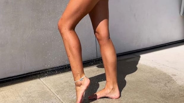College swimmer going viral Andreea Dragoi.
