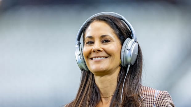 CBS sideline reporter Tracy Wolfson on the field before a game between the Cincinnati Bengals and the Dallas Cowboys.