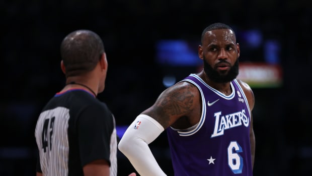 Look: LeBron James Reacts To Viral Clippers Video - The Spun: What's  Trending In The Sports World Today
