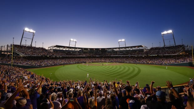LSU vs. Florida Game 2 College World Series.