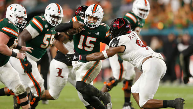 Miami Gardens, Florida, USA. 09th Nov, 2019. The Miami Hurricanes  cheerleaders celebrate to the crowd a Hurricanes touchdown against the  Louisville Cardinals during a college football game at the Hard Rock Stadium