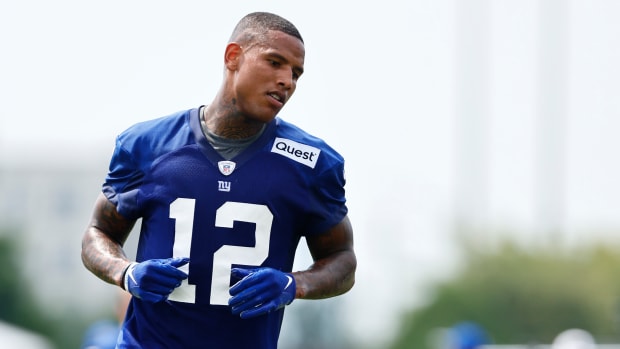 Darren Waller Appears To Take Shot At Raiders Upon Giants Arrival