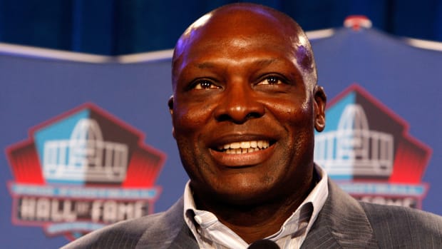 Pro Football Hall of Famer Bruce Smith at a press conference.