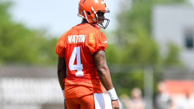 Deshaun Watson working out at camp for the Browns.