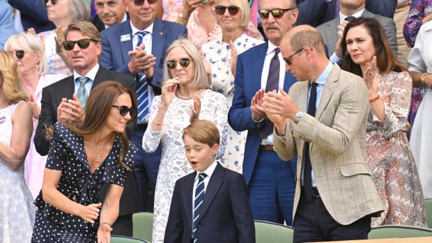 LONDON, ENGLAND - JULY 10: Catherine, Duchess of Cambridge, Prince George of Cambridge and Prince William, Duke of Cambridge attend The Wimbledon Men's Singles Final at the All England Lawn Tennis and Croquet Club on July 10, 2022 in London, England. (Photo by Karwai Tang/WireImage)