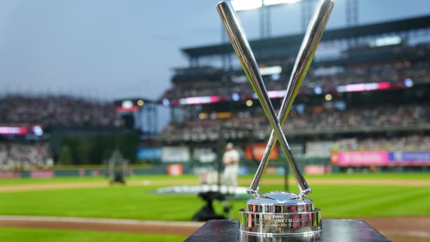 A picture of the trophy at the Home Run Derby.