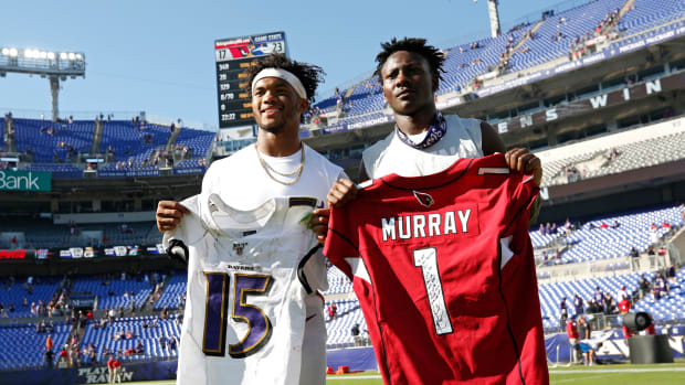 BALTIMORE, MARYLAND - SEPTEMBER 15: Wide Receiver Marquise Brown #15 of the Baltimore Ravens trades jerseys with quarterback Kyler Murray #1 of the Arizona Cardinals after the Baltimore Ravens 23-17 win over the Arizona Cardinals at M&T Bank Stadium on September 15, 2019 in Baltimore, Maryland. (Photo by Todd Olszewski/Getty Images)