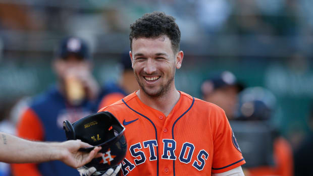 OAKLAND, CALIFORNIA - JULY 26: Alex Bregman #2 of the Houston Astros prepares for the game against the Oakland Athletics at RingCentral Coliseum on July 26, 2022 in Oakland, California. (Photo by Lachlan Cunningham/Getty Images)