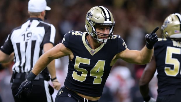 NEW ORLEANS, LOUISIANA - OCTOBER 27: Kiko Alonso #54 of the New Orleans Saints reacts during a game against the Arizona Cardinals at the Mercedes Benz Superdome on October 27, 2019 in New Orleans, Louisiana. (Photo by Jonathan Bachman/Getty Images)