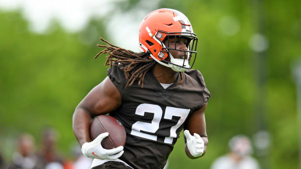 BEREA, OH - MAY 25: Kareem Hunt #27 of the Cleveland Browns runs a drill during the Cleveland Browns OTAs at CrossCountry Mortgage Campus on May 25, 2022 in Berea, Ohio. (Photo by Nick Cammett/Diamond Images via Getty Images)