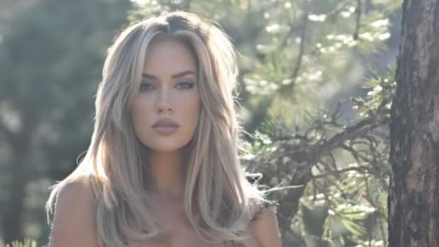 Paige Spiranac's photos are going viral.