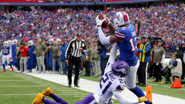 Bills wide receiver Gabe Davis hauls in a touchdown reception against the Minnesota Vikings.
