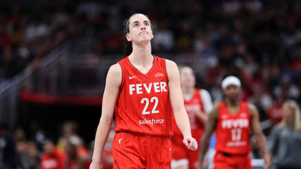 Caitlin Clark frustrated during Fever-Sky game.