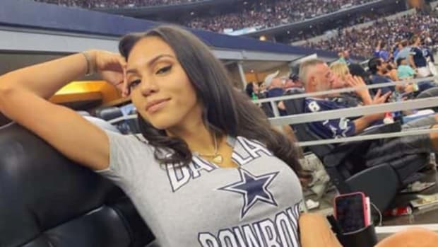 Ezekiel Elliott Girlfriend - The Spun: What's Trending In The Sports ...