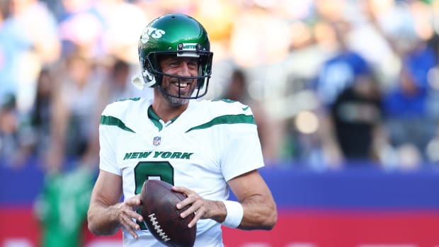 Jets quarterback Aaron Rodgers makes his debut with the team at MetLife Stadium.