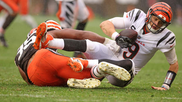 Photos: The Bengals' Crowd At Kickoff Today Is Embarrassing - The Spun:  What's Trending In The Sports World Today