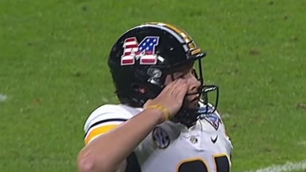 NFL World Is Furious With Team's Classless Celebration - The Spun