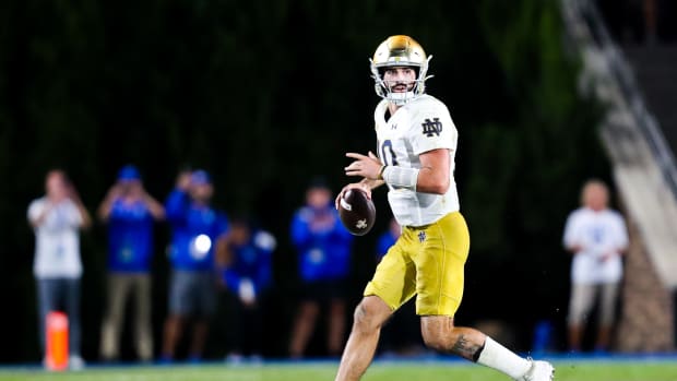 Quarterback Riley Leonard Commits To Notre Dame - Sports Illustrated Notre  Dame Fighting Irish News, Analysis and More