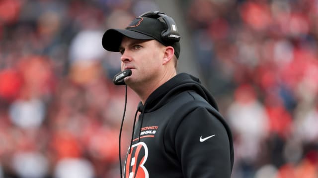 Bengals head coach Zac Taylor on the sidelines.