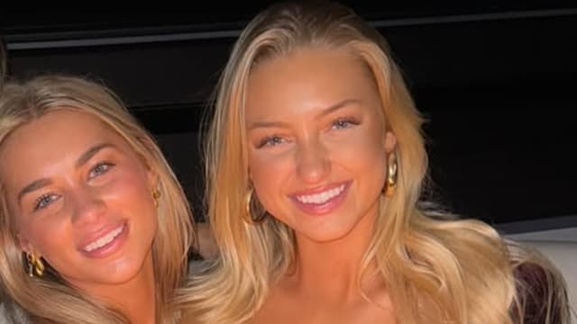 Viral Ring Girl Sydney Thomas Announces She Has A New Job - The Spun