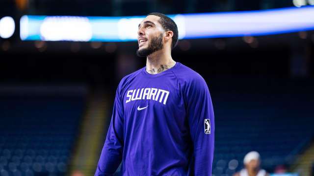 LiAngelo Ball warms up for the Greensboro Swarm of the G-League.