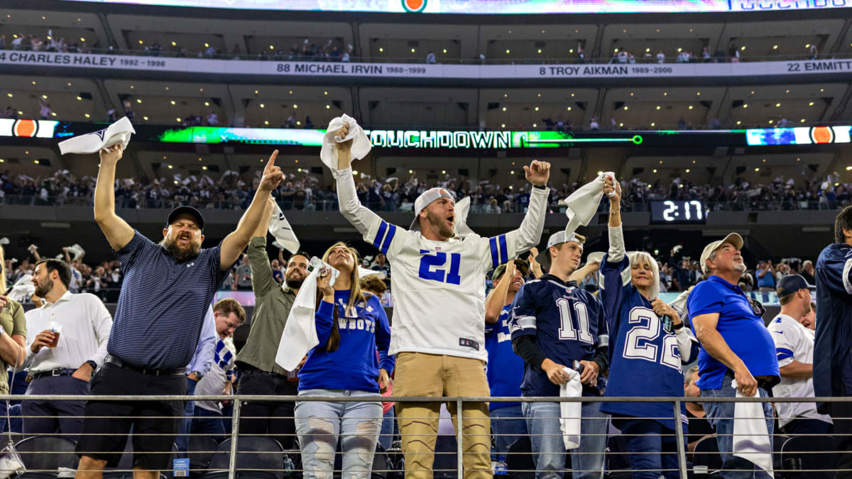 Mac Jones' Girlfriend Turning Heads At AT&T Stadium On Sunday - The Spun:  What's Trending In The Sports World Today