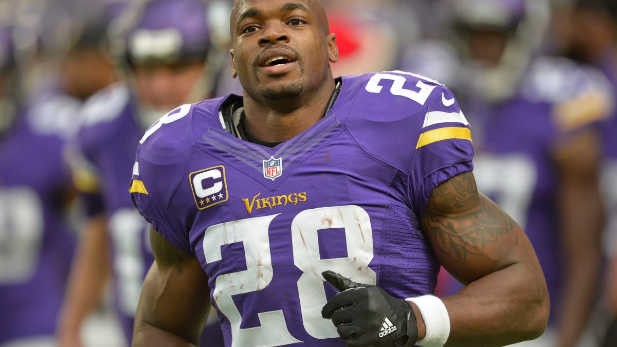 Adrian Peterson of Minnesota Vikings active, will play vs