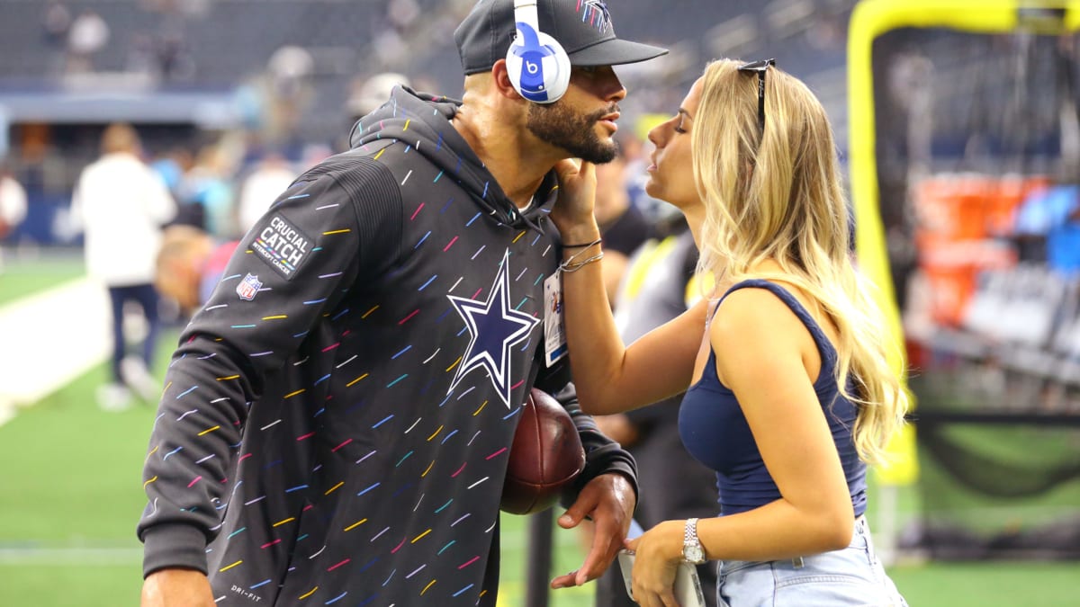 Dallas Cowboys quarterback Dak Prescott wears a Crucial Catch hat