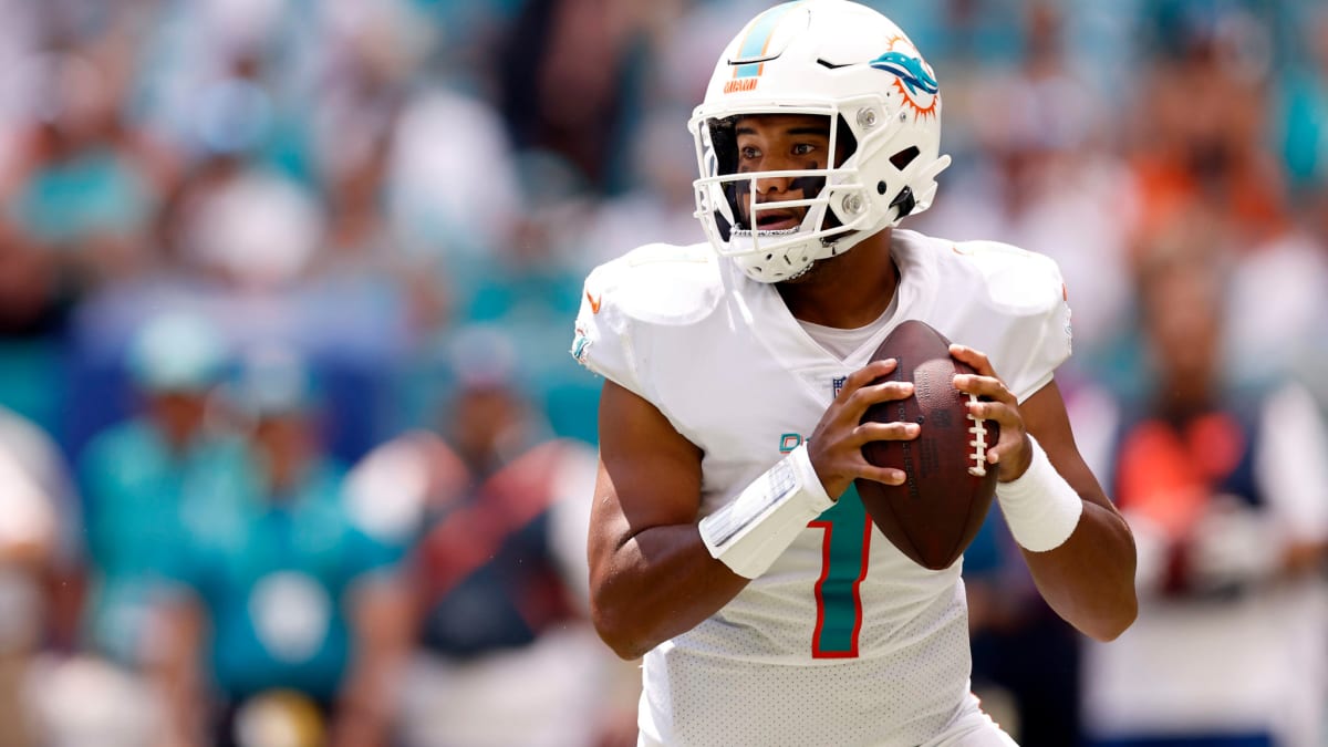 Tua Tagovailoa releases statement after 'Thursday Night Football' hit,  Dolphins say he has no timetable to return