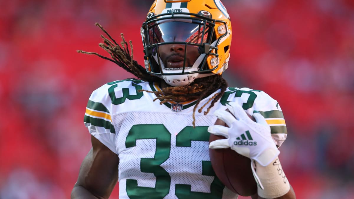 Fans Are Loving Aaron Jones' Pregame Outfit Tonight - The Spun: What's  Trending In The Sports World Today