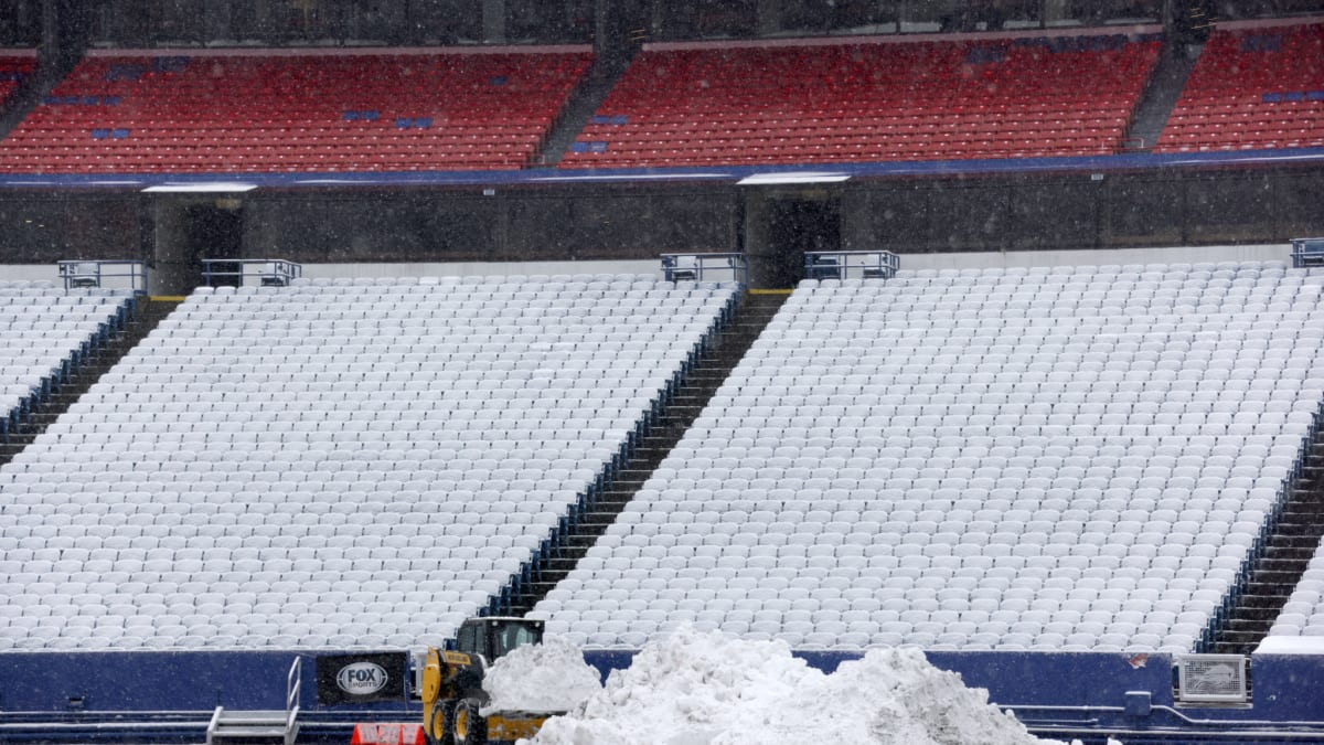 Bills stadium blanketed in snow as Buffalo prepares for game in Detroit  against Browns