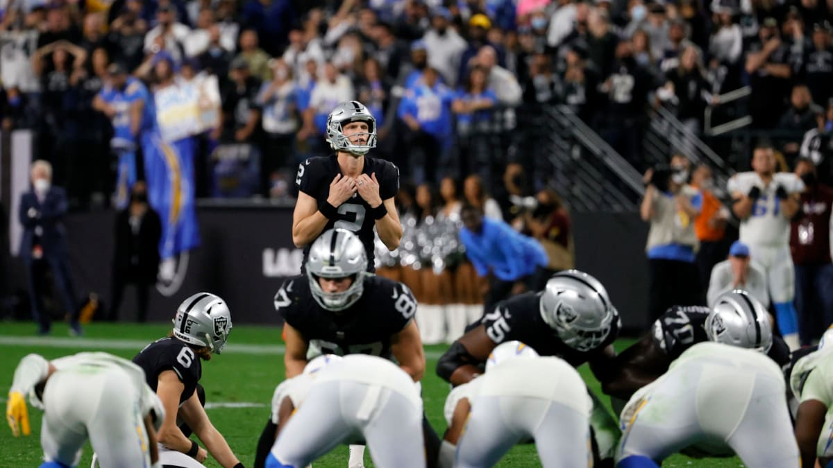 Daniel Carlson's game-winning field goal lifts Raiders past Cardinals