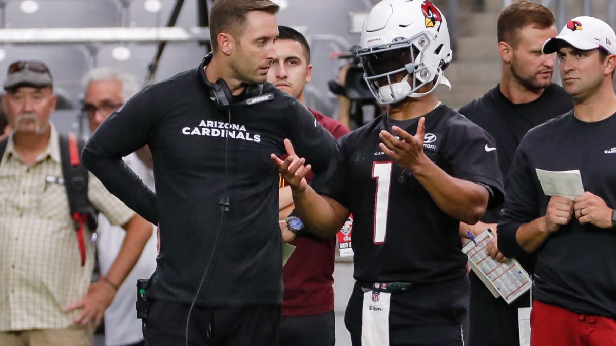 NFL World Reacts To Kyler Murray's Pregame Outfit Today - The Spun: What's  Trending In The Sports World Today