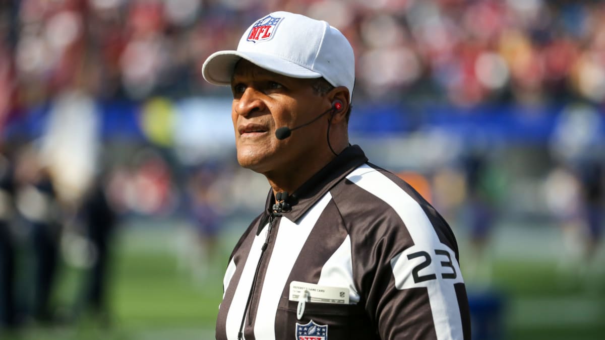 Look: Fact About Super Bowl Referee Is Going Viral - The Spun: What's  Trending In The Sports World Today