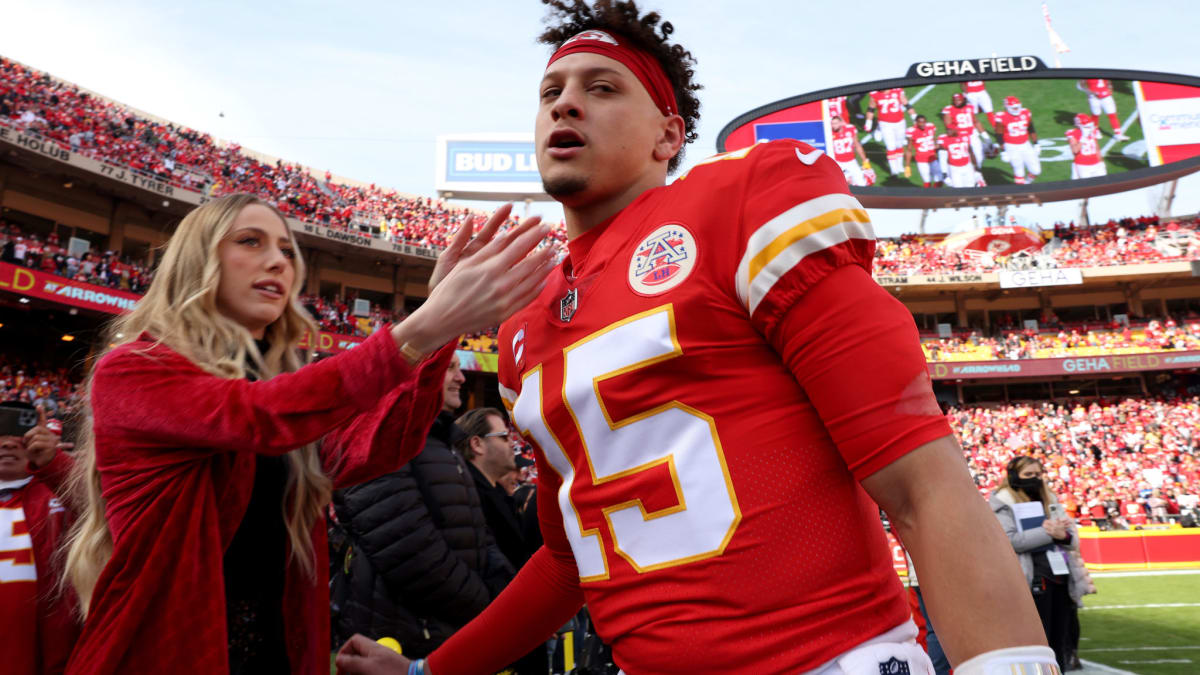 Brittany Matthews drools over Patrick Mahomes' AFC Championship look