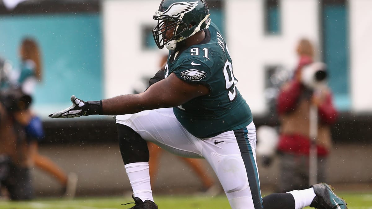 Fletcher Cox's Super Bowl Outfit Delivers High-Shine Metallics in Suit – WWD