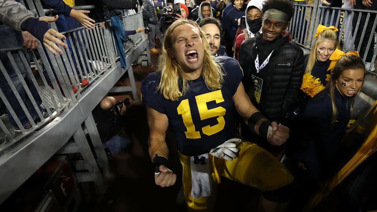 Devin Bush Jr. explains his pre-game stomp at MSU 