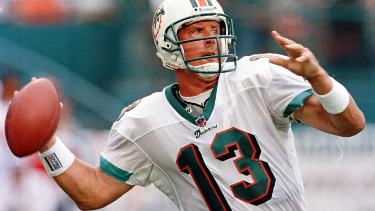 95 Dan Marino 1984 Photos & High Res Pictures - Getty Images