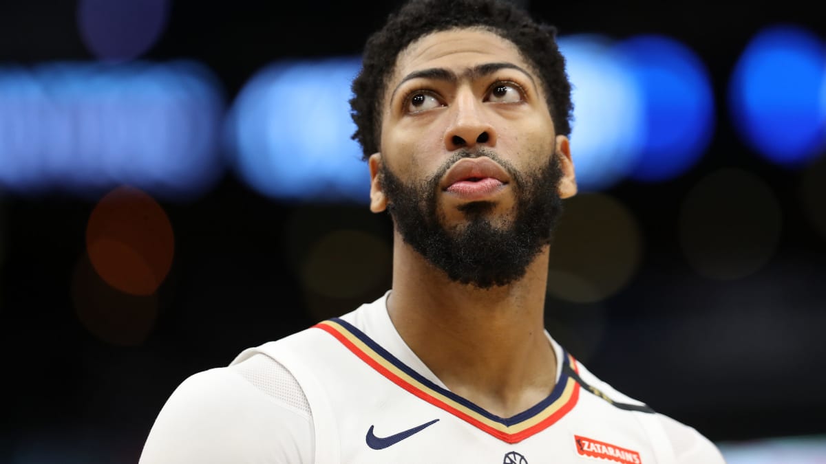 Knicks Could Trade Zion Williamson Pick for Anthony Davis