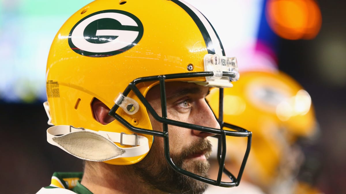 Rodgers using tough-love approach with slumping Packers