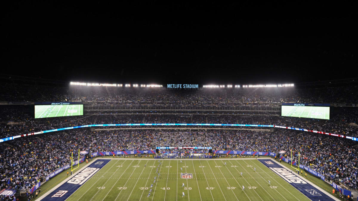 Giants' Julian Love: MetLife Stadium turf 'will be changed' in 2023