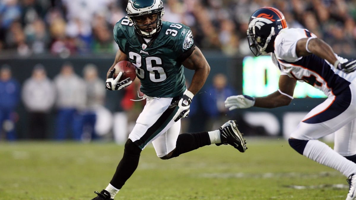 Brian Westbrook Lands New Job: NFL World Reacts - The Spun